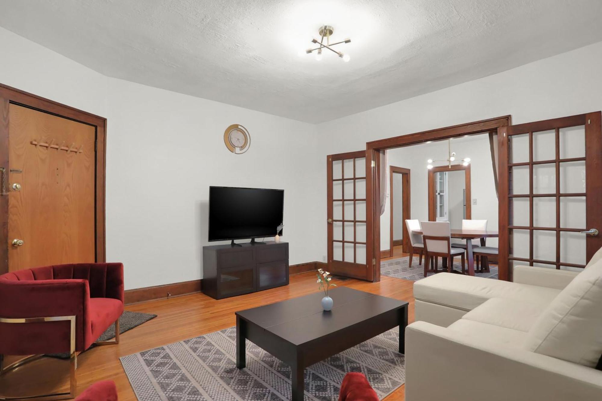 Comfy Apartment In Indianapolis Eksteriør billede